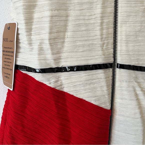 Nue By Shani Color Block Short Sleeve Crepe Heavy Dress - Picture 7 of 8